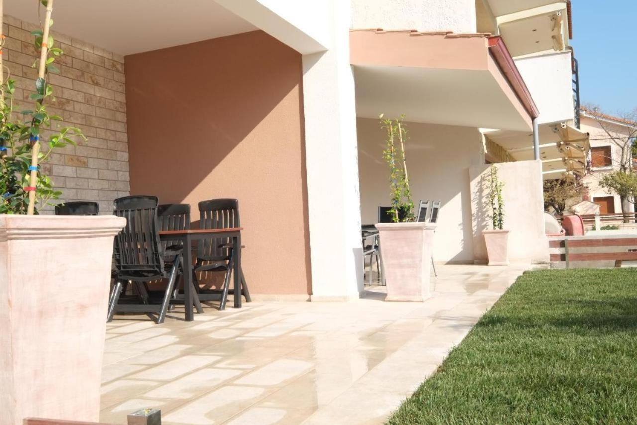 Villa Valerie Nikiti  Exteriér fotografie
