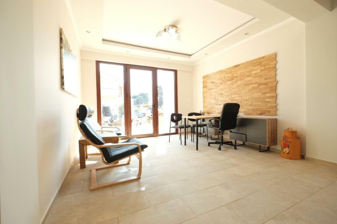 Villa Valerie Nikiti  Exteriér fotografie